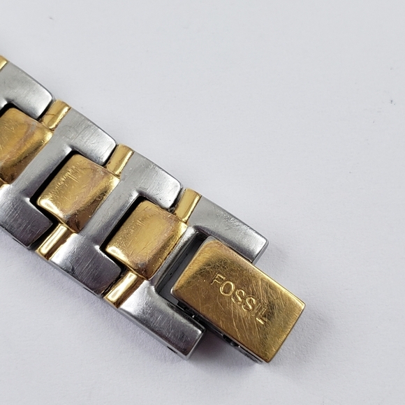 Fossil bracelet watch dress watch gold silver tone - new battery, works great! - Picture 9 of 16